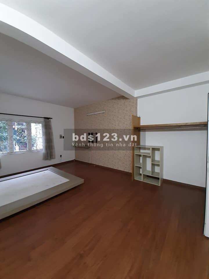 Cần Bán Nhà Phố Trần Bình Trọng DT: 68m2, Giá: 6.3 Tỷ. LH: 0932155399.