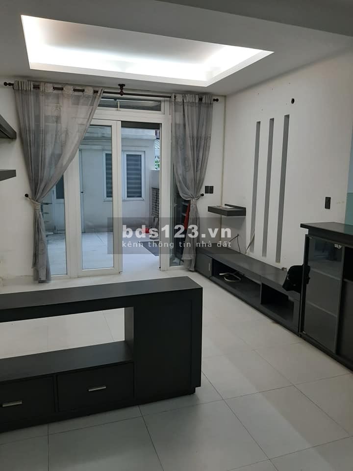 Cần Bán Nhà Phố Trần Bình Trọng DT: 68m2, Giá: 6.3 Tỷ. LH: 0932155399.