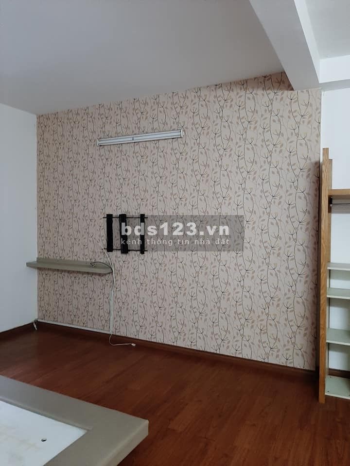 Cần Bán Nhà Phố Trần Bình Trọng DT: 68m2, Giá: 6.3 Tỷ. LH: 0932155399.