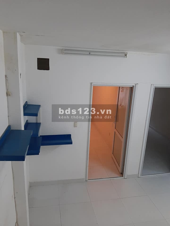 Cần Bán Nhà Phố Trần Bình Trọng DT: 68m2, Giá: 6.3 Tỷ. LH: 0932155399.