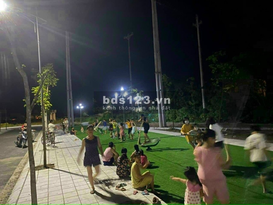 Bán đất nền đối diện Khu công nghiệp Tiền Hải- Thái Bình, giá 21 triệu/m2