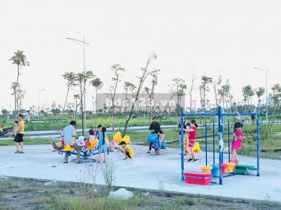 Bán đất nền đối diện Khu công nghiệp Tiền Hải- Thái Bình, giá 21 triệu/m2