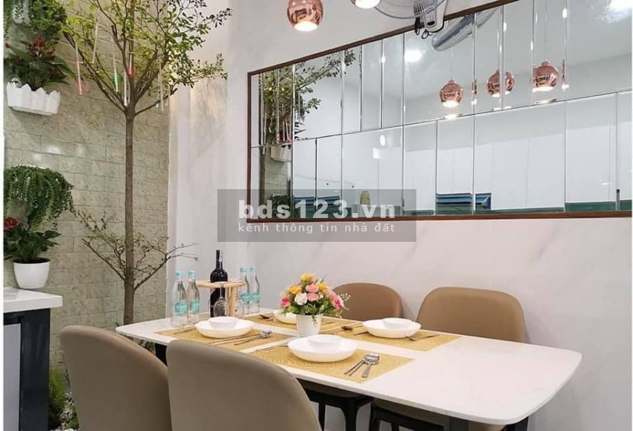 Hẻm xe hơi thông, Nguyễn Đình Chiểu Phú Nhuận, 30m2 chỉ 6 tỷ 100