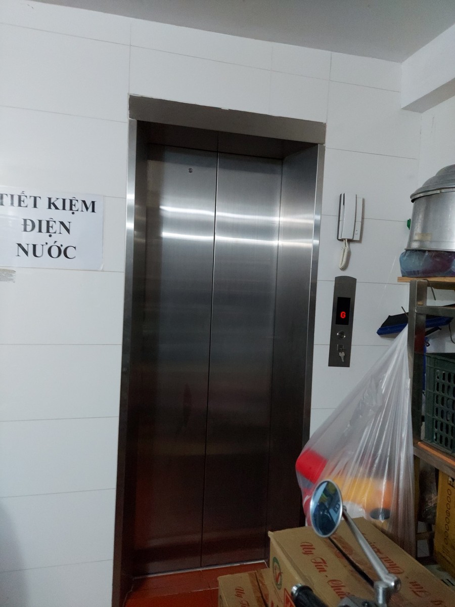 Hẻm xe hẻm 5 tầng dt 135m2, 10PN, gía bán nhanh mùa COVID 13,5 tỷ