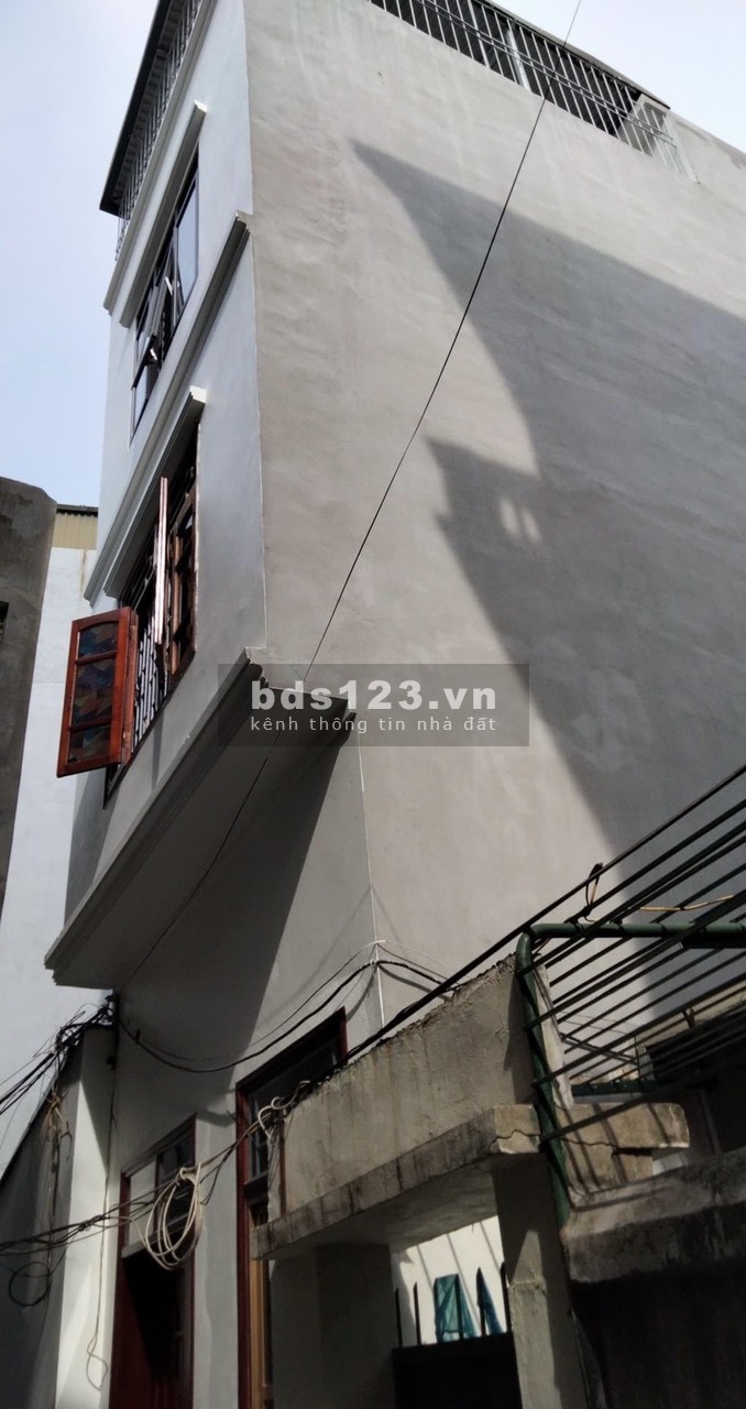 Bán Nhanh Nhà Ngọc Thụy Ngọc Lâm Hàng Xóm Mipec Oto Đỗ 100m dt 37m2 nhỉnh 2 Tỷ