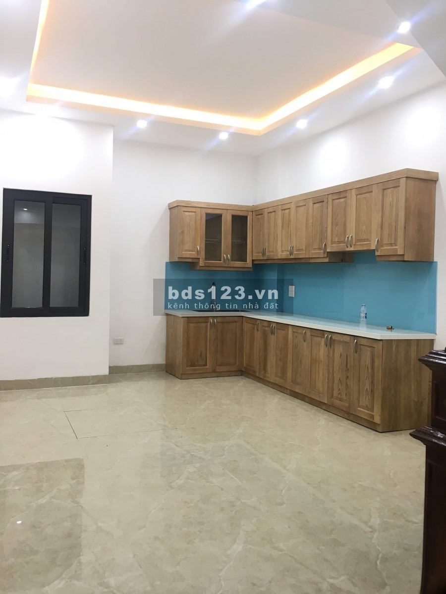Bán gấp Nhà phố Định Công Thượng, Hoàng Mai, 45m2, 5 tầng, mt 4m, giá 3.55 tỷ, lh 0965950869