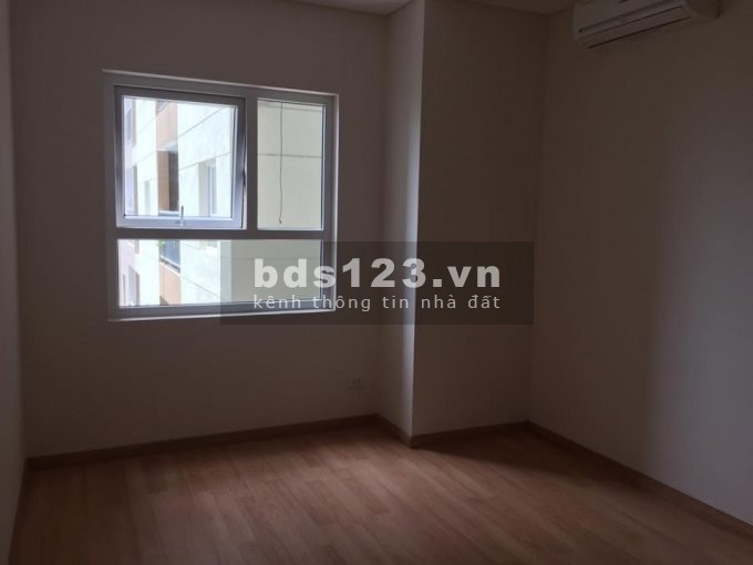 Cho thuê chung cư 51 Quan Nhân 3 phòng ngủ 105m2 đồ chỉ có điều hòa + nóng lạnh 11 triệu. LH 0377983070