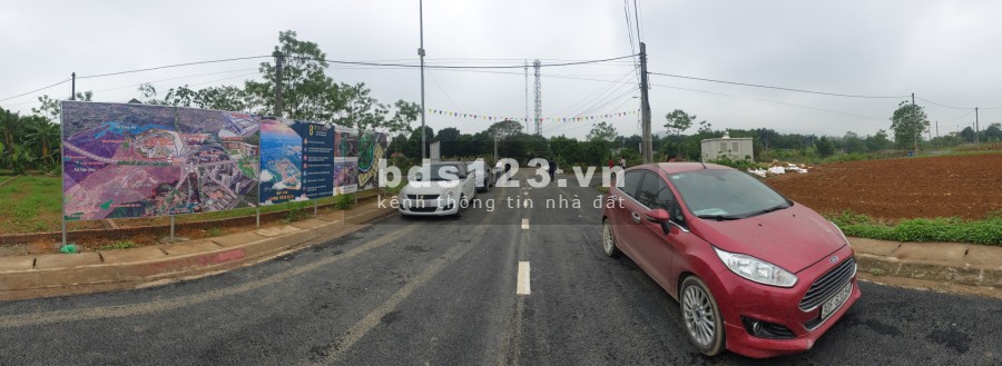 Bán lô góc tái định cư Đồng Roi, Hòa Lạc, liên hệ 0376107900, giá 16.5 triệu/m2