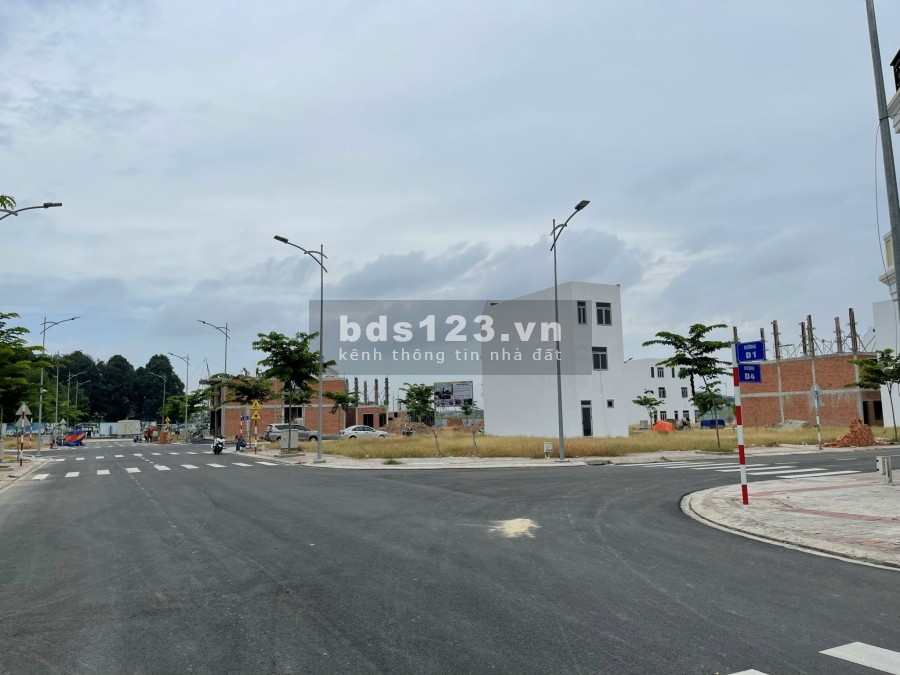 Chỉ cần 1 tỷ 800 để sở hữu lô đất thích hợp để đầu tư hoặc kinh doanh