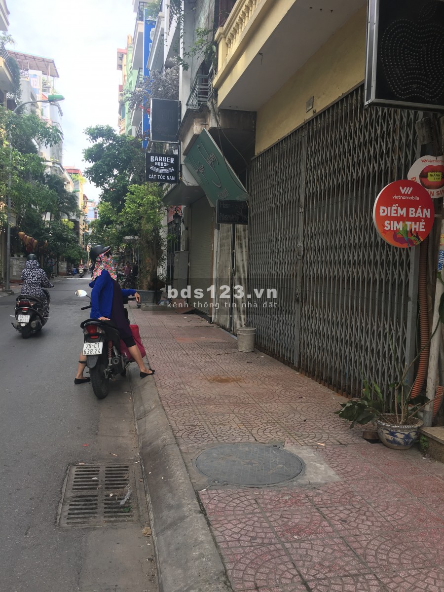Bán nhà Đông Thiên, khu dân trí cao, diện tích 35m2, giá bán 2,3 tỷ