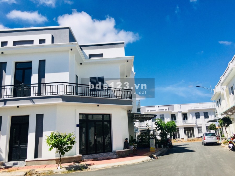 Bán nhà nguyên căn khu nhà ở Hoàng Quân, Quận Cái Ráng, giá 1.7 tỷ, lhcc