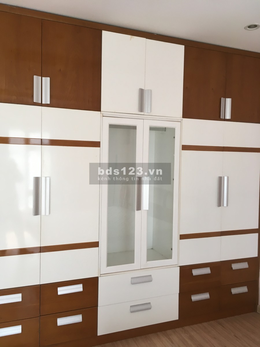 Cho thuê nhà nguyên căn đường Lý Phục Man, Quận 7, giá 18 triệu/tháng