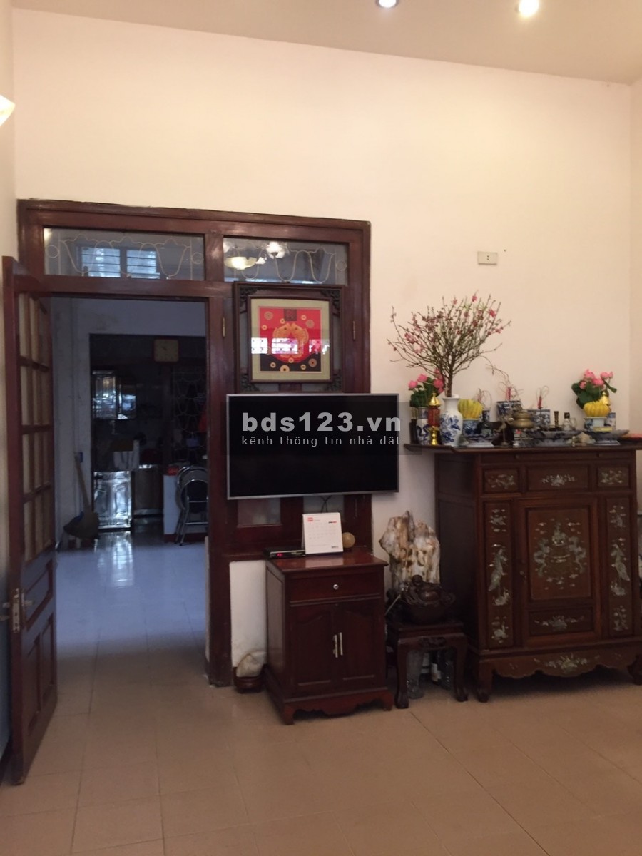 Bán nhà Tây Sơn, đt 60m2, nhà mặt ngõ ô tô tránh, phân lô, dân trí cao, giá 8.8 tỷ