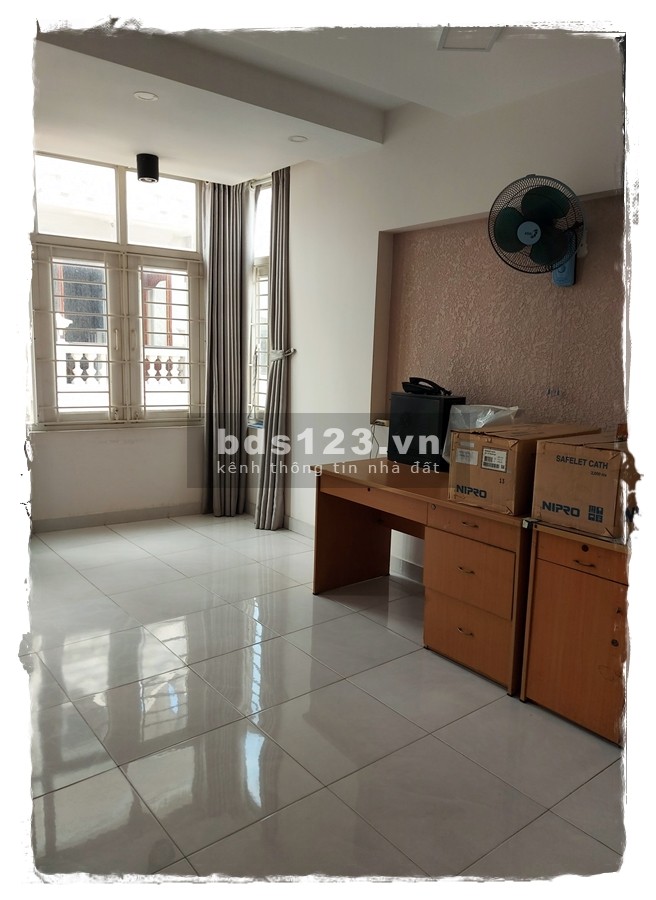 Bán nhà rộng thông số cực chuẩn Nơ Trang Long diện tích 5x14 giá 4.9 tỷ
