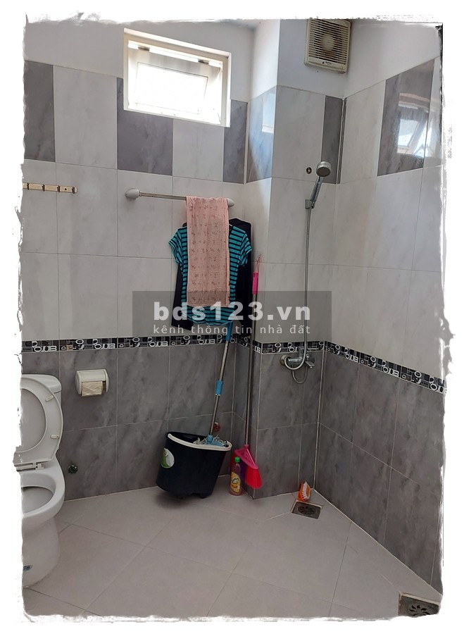 Bán nhà rộng thông số cực chuẩn Nơ Trang Long diện tích 5x14 giá 4.9 tỷ