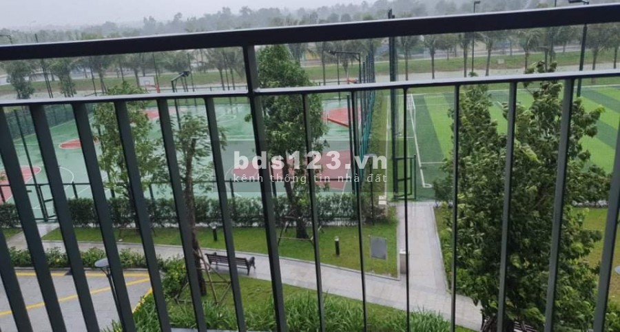 Chính chủ cho thuê căn 1PN + 1, 46m2, nhà trống, tầng thấp, view đẹp, Vinhomes Quận 9. Giá 4.1 triệu/tháng ( cọc 2), LH 0773876648