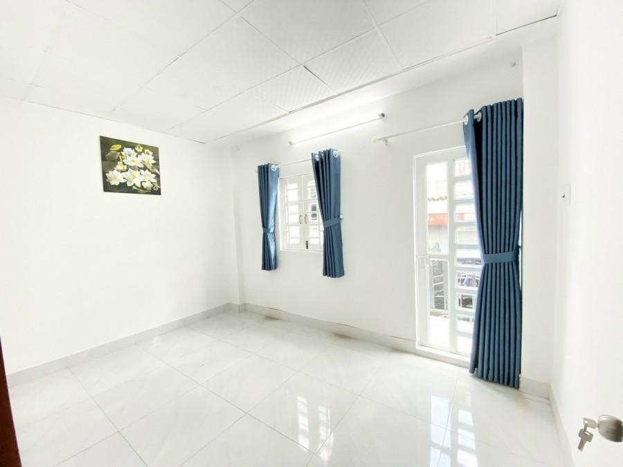 Bán nhà mới hoàn thiện 675 Trần Xuân Soạn, Tân Hưng, Quận 7, giá tốt nhất khu vực
