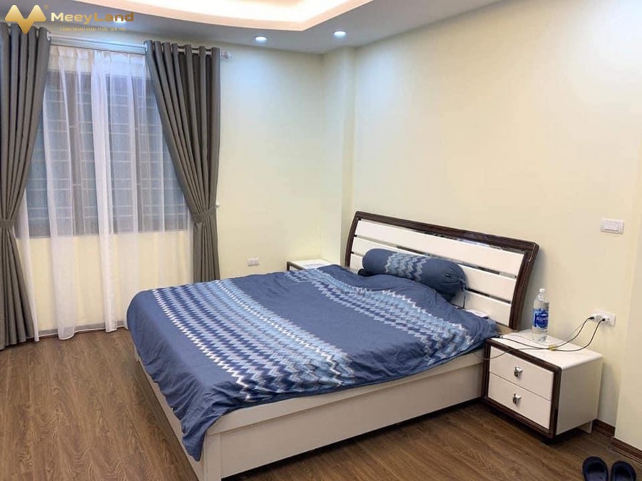 Bán Nhà Nguyễn Ngọc Vũ, Cầu Giấy, 60m2x5T, 7.5 Tỷ, KD-Vị Trí Đỉnh.