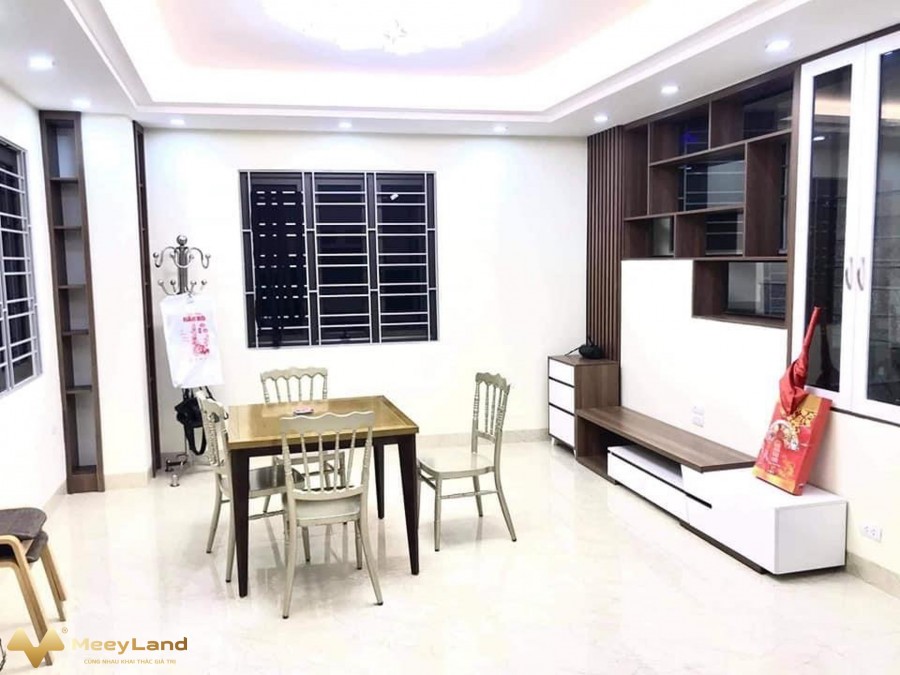 Bán Nhà Nguyễn Ngọc Vũ, Cầu Giấy, 60m2x5T, 7.5 Tỷ, KD-Vị Trí Đỉnh.