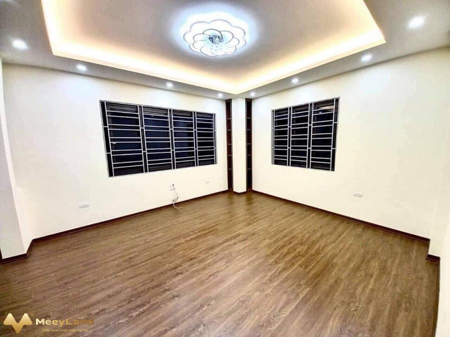 Bán Nhà Nguyễn Ngọc Vũ, Cầu Giấy, 60m2x5T, 7.5 Tỷ, KD-Vị Trí Đỉnh.