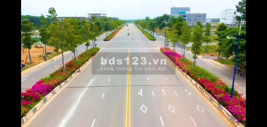 Bán 300m2 đất shr MP4 sát vách trường ĐH Quốc Tế Việt-Đức mặt đường Vành Đai 4