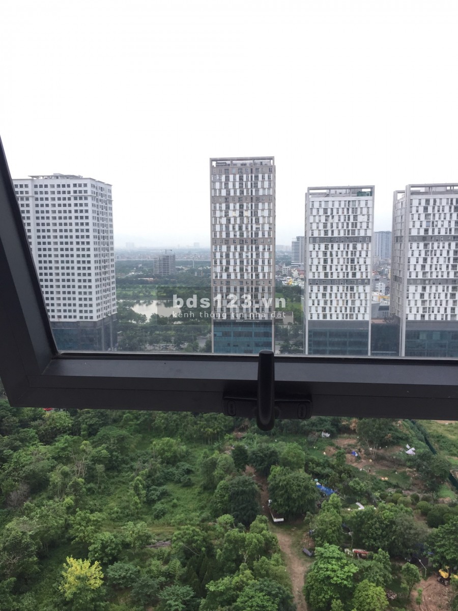 Chính chủ mình cần bán căn góc 2 N ban công Nam, tòa công vụ N04A - Ngoại Giao Đoàn sổ đỏ