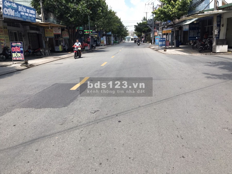 Lô góc mặt tiền Ngô Quyền ngay dự án AquaCity sổ riêng thổ cư 75m2
