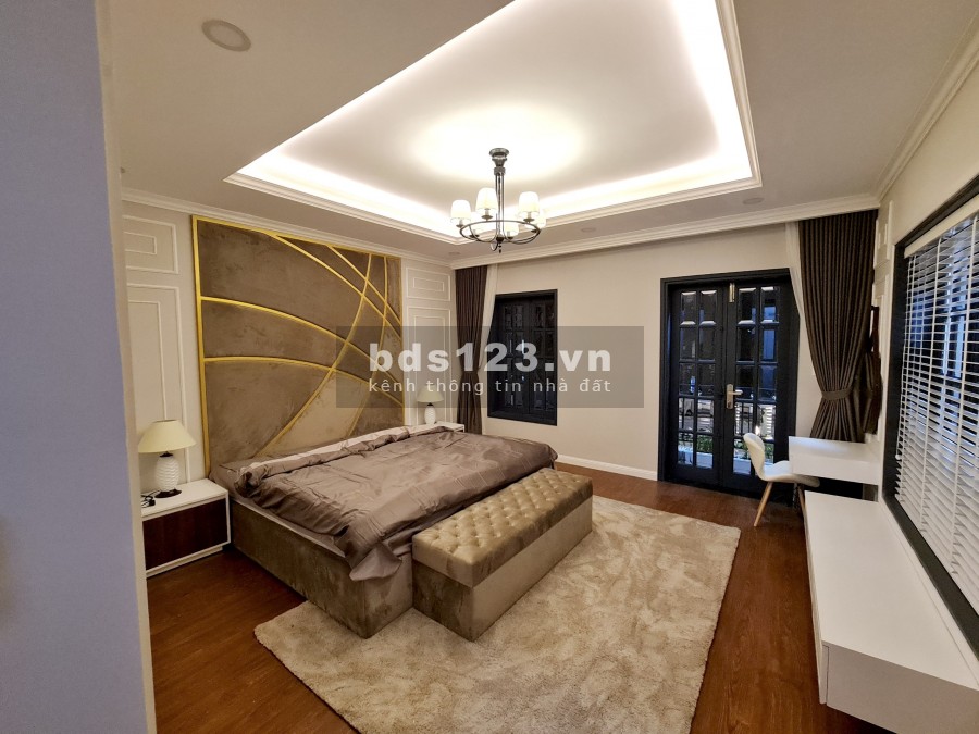Chính chủ cần bán gấp Biệt thự Song Lập Nguyễn Văn Linh Quận 7 thông ra Nguyễn Thị Thập