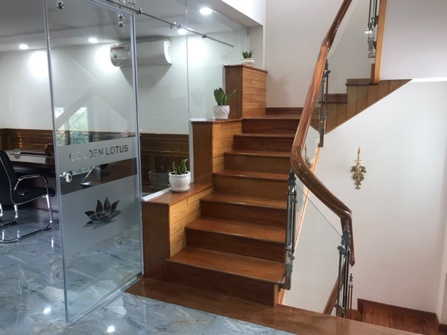 Nhà đẹp bán nhanh giá rẻ nội thất gỗ cao cấp, dt 6m x 10m, 6 tầng, giá 8.95 Tỷ