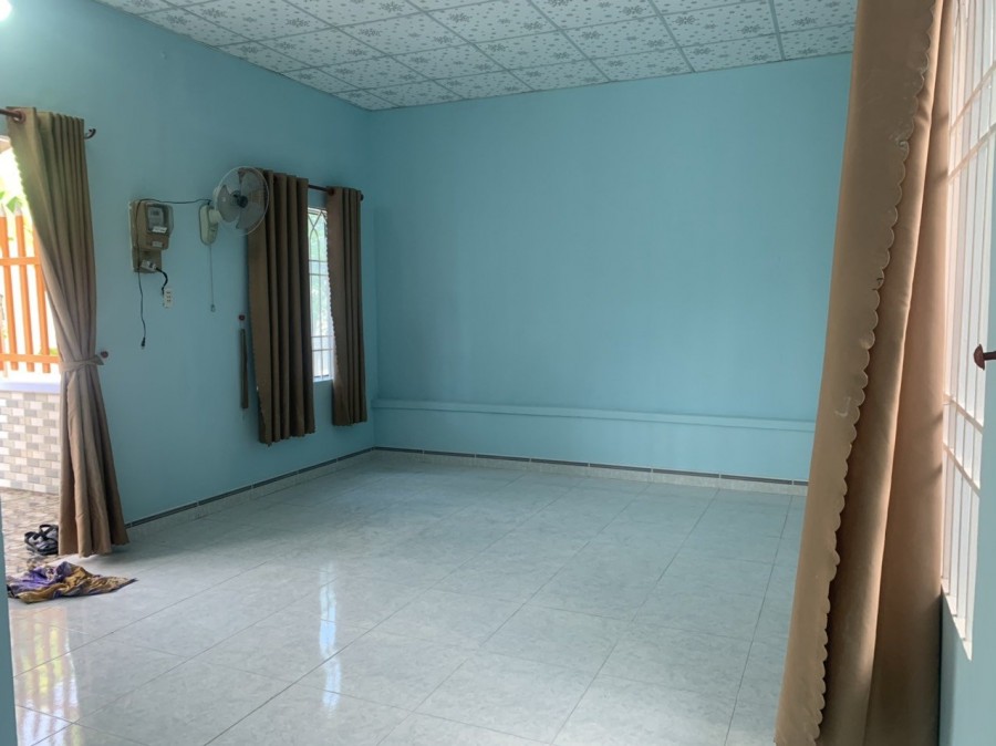 Giảm giá 200 triệu bán nhanh nhà nguyên căn Tân Vạn, dt 93m2, sổ riêng thổ cư giá rẻ
