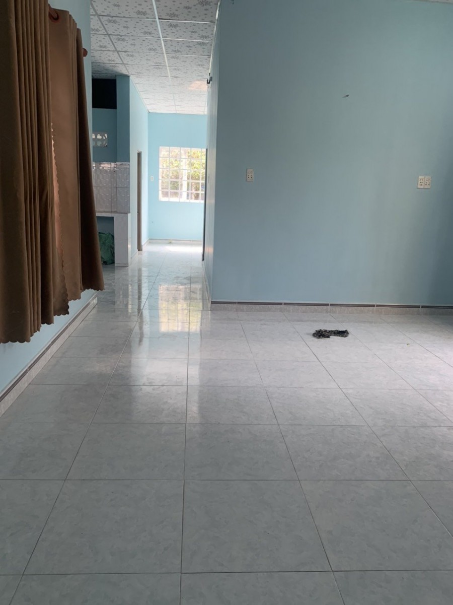 Giảm giá 200 triệu bán nhanh nhà nguyên căn Tân Vạn, dt 93m2, sổ riêng thổ cư giá rẻ