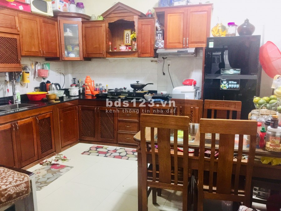 Bán gấp nhà 3 tầng 3 Mê trong kiệt K382 Núi Thành, Hải Châu, ĐN