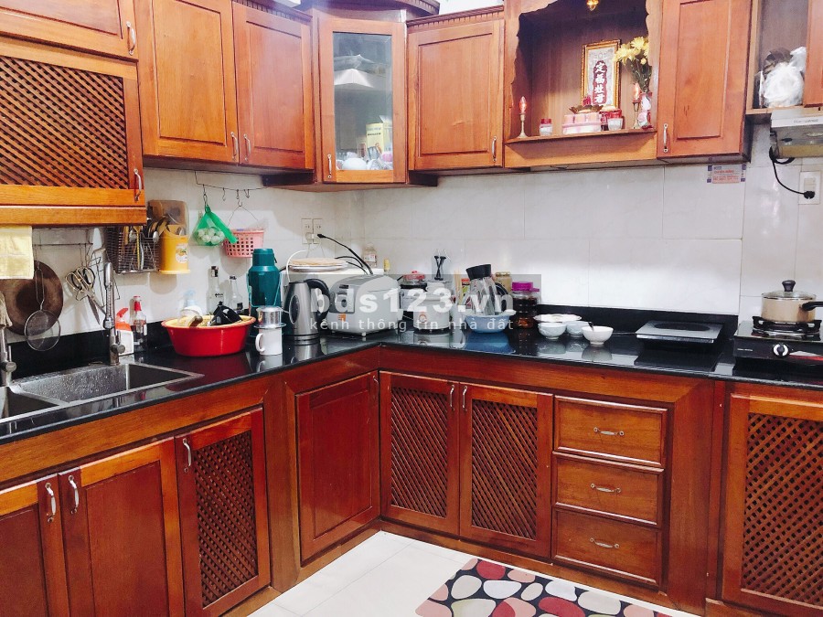 Bán gấp nhà 3 tầng 3 Mê trong kiệt K382 Núi Thành, Hải Châu, ĐN