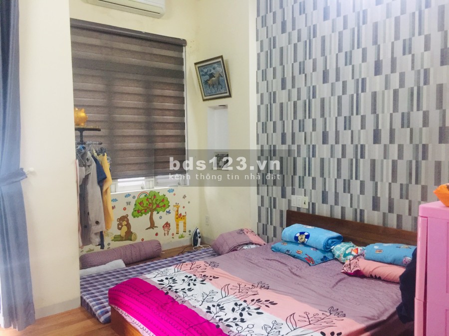 Bán gấp nhà 3 tầng 3 Mê trong kiệt K382 Núi Thành, Hải Châu, ĐN