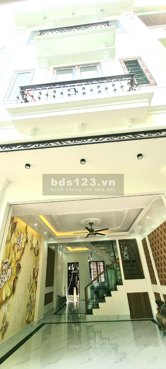 Bán căn nhà tại An Đồng, An Dương, dt 50m2 3 tầng xây kiên cố phong cách trẻ trung,năng động