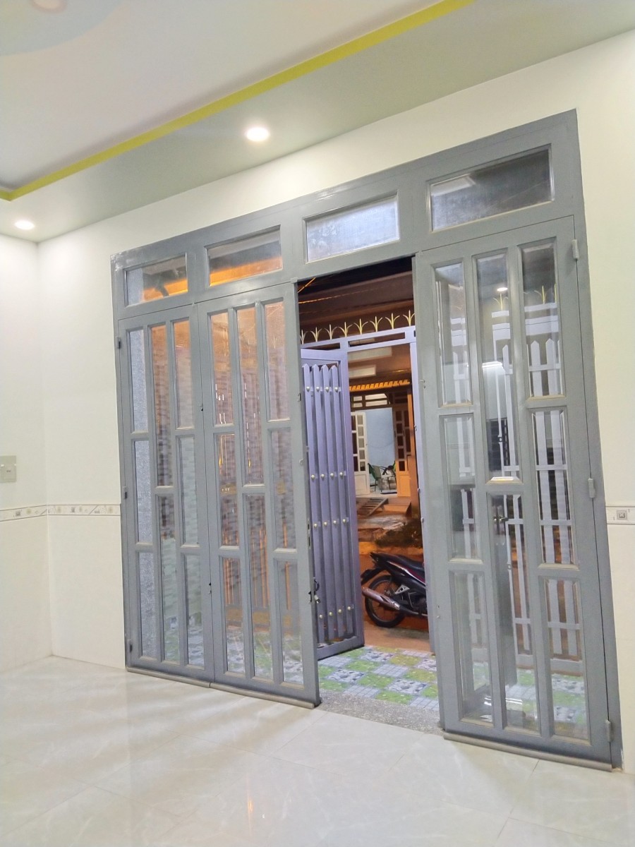 Cần tiền trả ngân hàng bán gấp nhà 63m2 đường Tây Lân, quận Bình Tân
