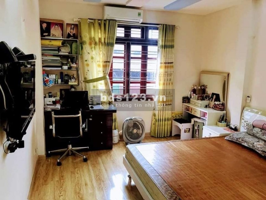 Nhà đẹp hồng tiến cần bán gấp, thông bồ đề, diện tích lớn 62m2 chỉ 4.9 tỷ