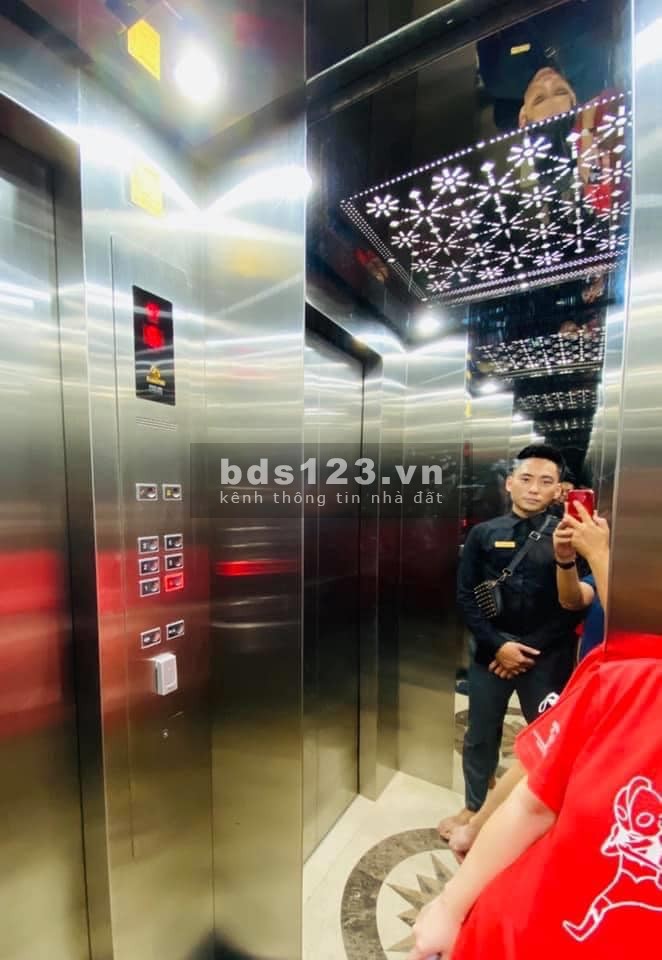 Bán toà văn phòng 7 tầng MP Lê Trọng Tấn, diện tích sử dụng 90m2 giá 35 tỷ