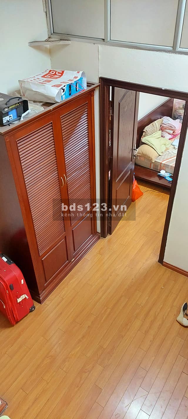 Bán nhà Lò Đúc vị trí trung tâm, ngõ rộng, diện tích lớn 49m 5 tầng 4,1 tỷ