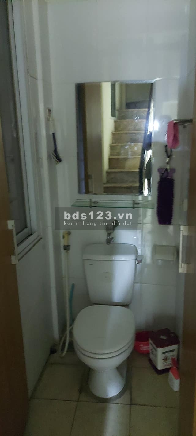 Bán nhà Lò Đúc vị trí trung tâm, ngõ rộng, diện tích lớn 49m 5 tầng 4,1 tỷ
