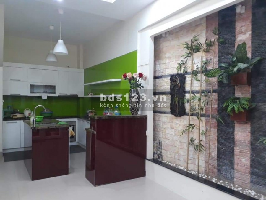 Bán nhà siêu an ninh Hồ Bá Phấn, diện tích sử dụng 55 m2, giá 2.7 tỷ, lhcc