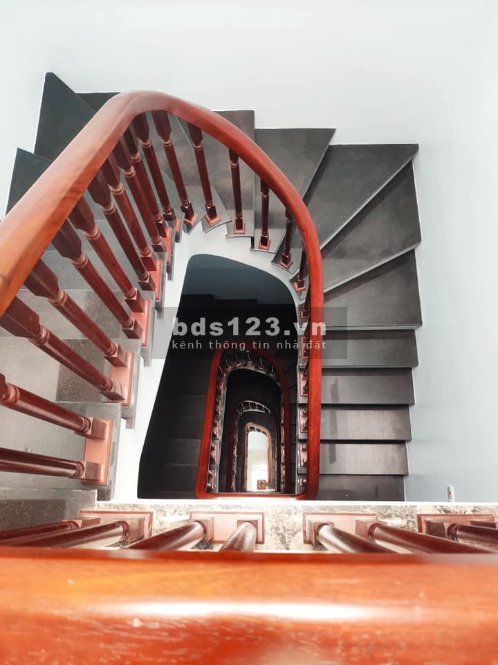 Bán nhà riêng Mỹ Đình, Nam Từ Liêm 58m2, MT 5.2m, lô góc 3 thoáng, chỉ hơn 4 tỷ (TL)
