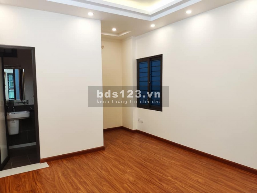Bán nhà riêng Mỹ Đình, Nam Từ Liêm 58m2, MT 5.2m, lô góc 3 thoáng, chỉ hơn 4 tỷ (TL)