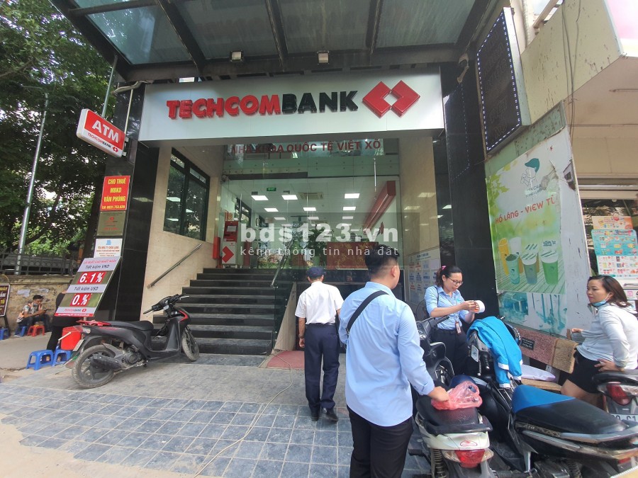 Cho thuê văn phòng giá rẻ dt 80m2 view đẹp phố Chùa Láng, Đống Đa,Hà Nội. Lh: 0917.971.866