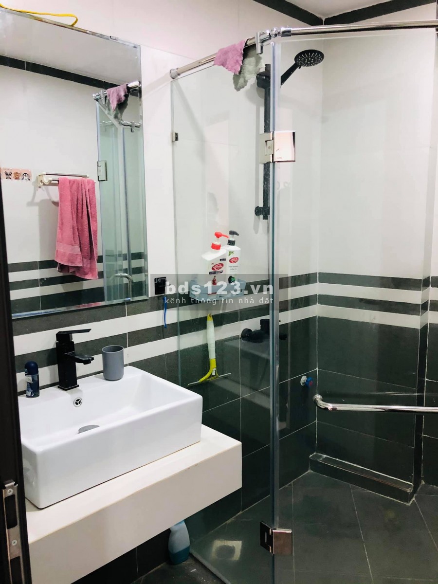 Nhỉnh 3 tỷ, hộ khẩu Thanh Xuân, đẹp long lanh, 3 pn, chỉ xách vali về ở