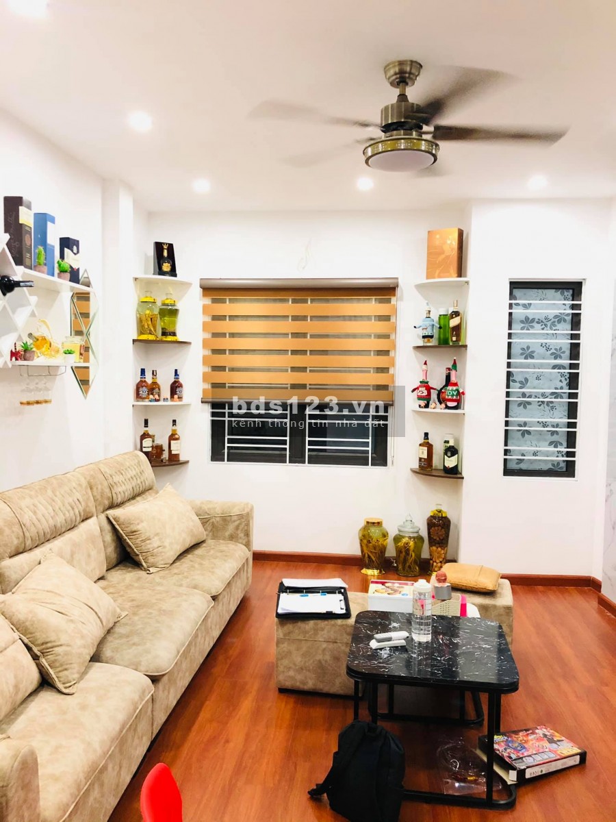 Nhỉnh 3 tỷ, hộ khẩu Thanh Xuân, đẹp long lanh, 3 pn, chỉ xách vali về ở