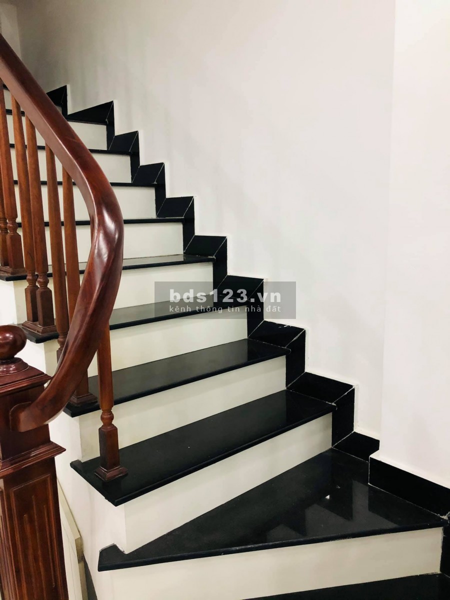 Nhỉnh 3 tỷ, hộ khẩu Thanh Xuân, đẹp long lanh, 3 pn, chỉ xách vali về ở
