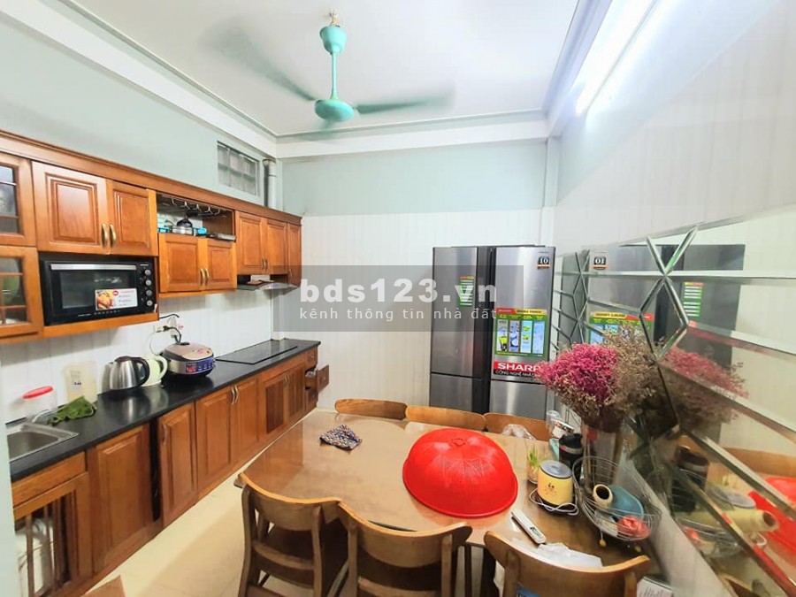 Giáp Nhị lô góc, nhà đẹp, 50m ra ô tô tránh, ngõ 3 gác nhà dân xây 50m2 nhỉnh 3 tỷ