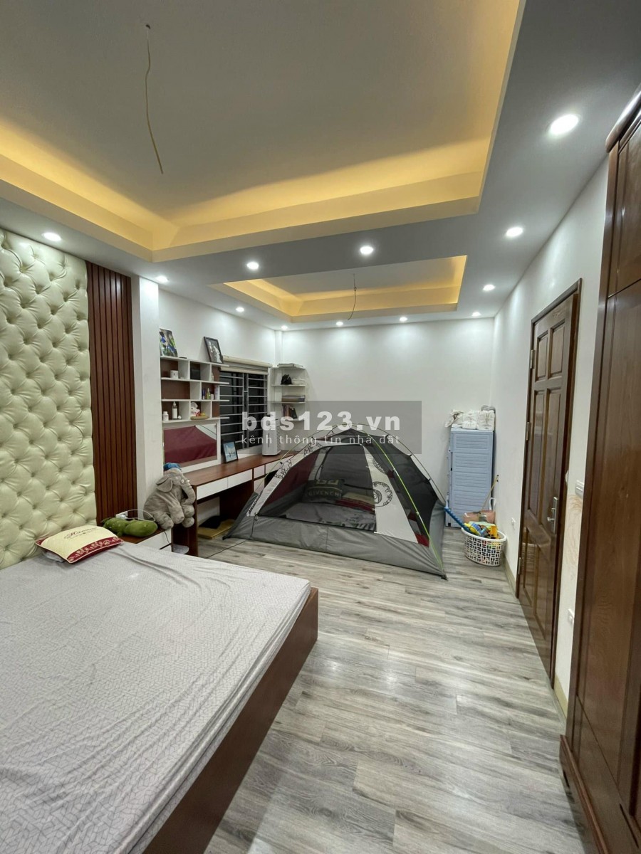 Bán nhà nguyên căn Tân Triều cực phẩm, 5 tầng đúc kiên cố, lh 0904601503