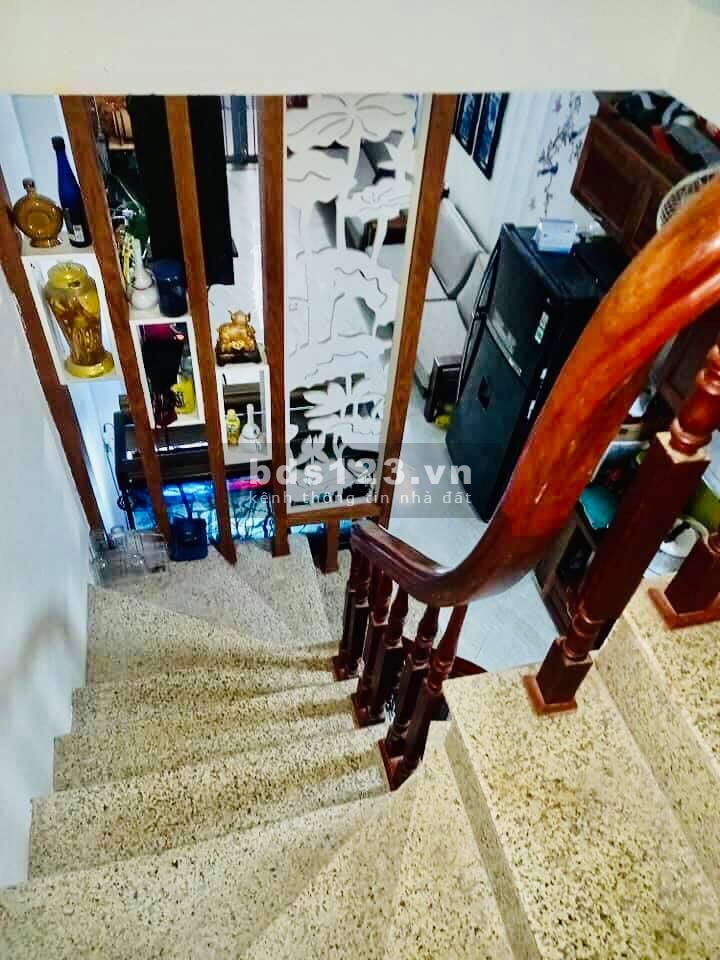 Cần bán nhà Giáp Nhị-Hoàng Mai 36m, 5 tầng lô góc, mt 30m ô tô tránh, chi 2,95 tỉ